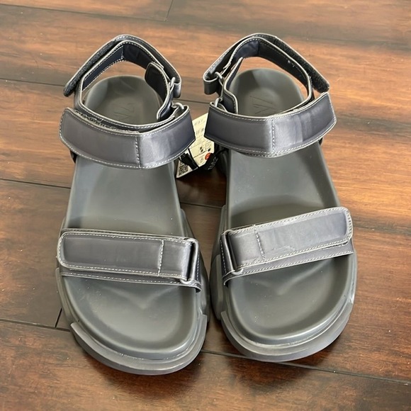 Zara Women's Hook and Loop Closure Chunky Platform Grandad Sandals size 41 NWT - Picture 4 of 12